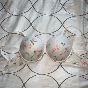 VS 32 DD Floral Push Up Bra
